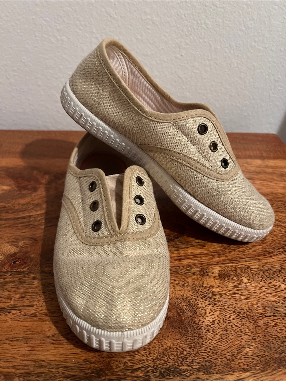 Mini Boden Girls Slip-On Sneakers in gold with White Soles
